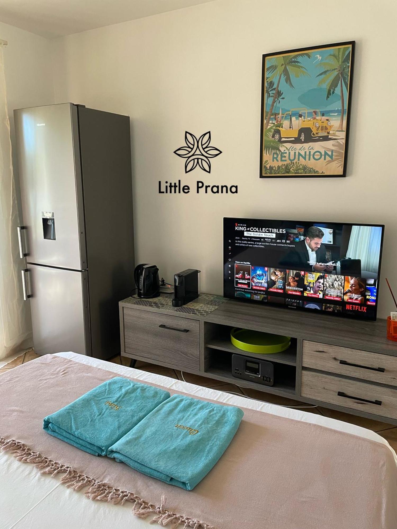 Little Prana Appartement Saint-Gilles-les-Bains Buitenkant foto
